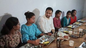 #dmmaharajganj #Gauravsinghsogarwal #Kasturbagandhischool #Girlseducation #Educationnews #Schoolinspection #news #pardafasnews24×7 #dm #maharajganj